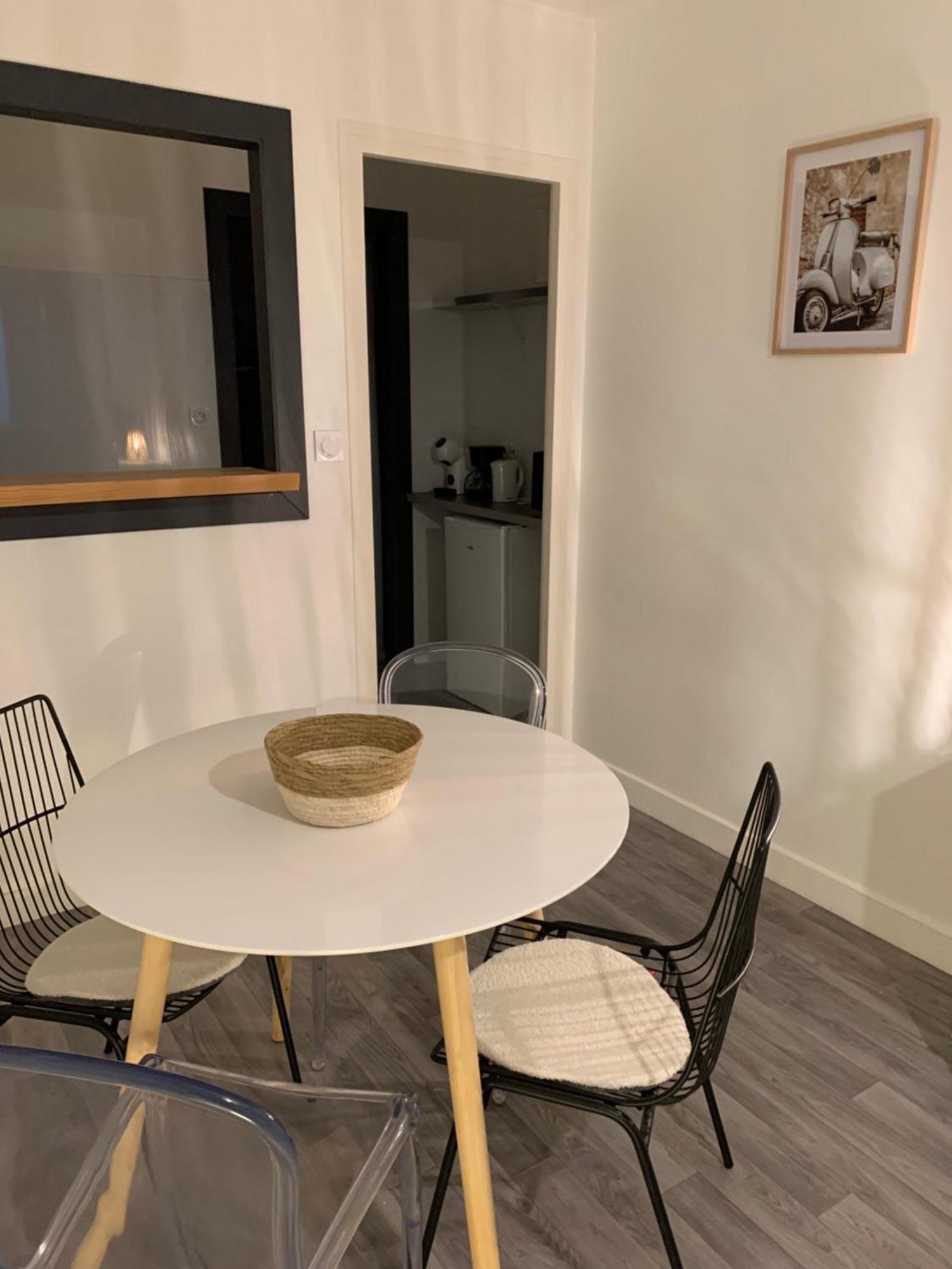 Mon Studio Cosy Sablais เลส์ซาบล์-โดล็อนน์ ภายนอก รูปภาพ